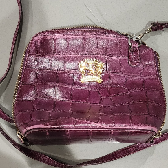 Sold - Picture 1 of 6